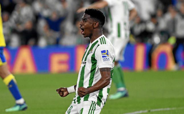 Junior 'oficializa' su renovación por el Betis