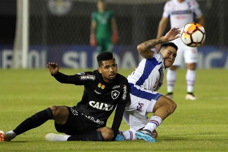 Botafogo busca remontar en casa ante Nacional pendiente de 'Gatito'