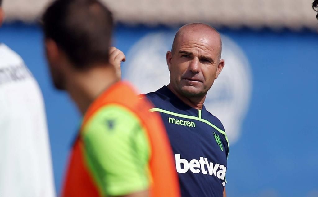 Paco López: "Este Betis es más vertical y estará arriba"