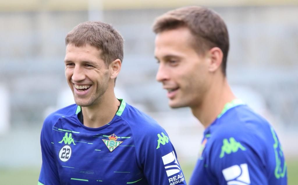 Novedades en la primera lista de Setién