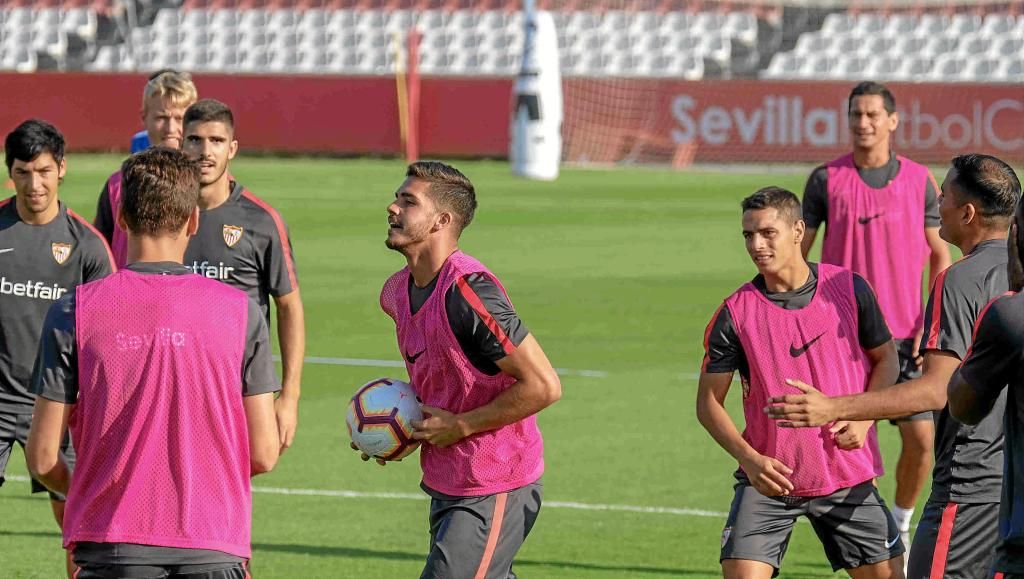 La lista del Sevilla, con novedades para enfrentarse al Rayo