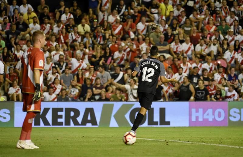 André Silva: "Ha sido el debut soñado con el Sevilla"