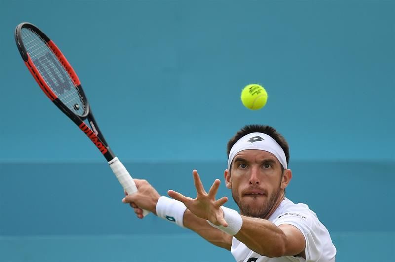 Leonardo Mayer gana a Sugita y alcanza la segunda ronda