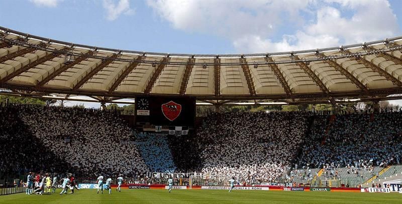 Un mensaje de ultras de la Lazio contra las mujeres vuelve a empañar su imagen
