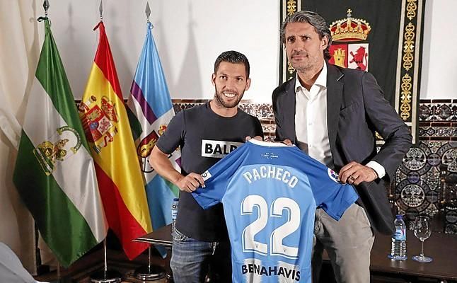 Pacheco dice que vuelve "más maduro" y anhela un nuevo ascenso