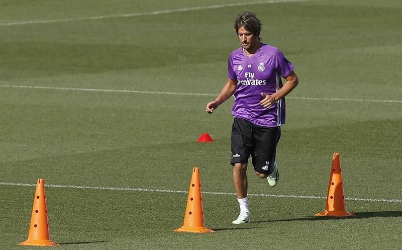 Coentrao entrena en Valdebebas esperando una salida