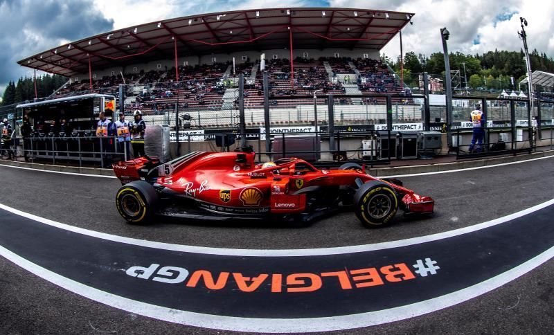 Ferrari demuestra su fortaleza en Bélgica con Mercedes vigilando de cerca
