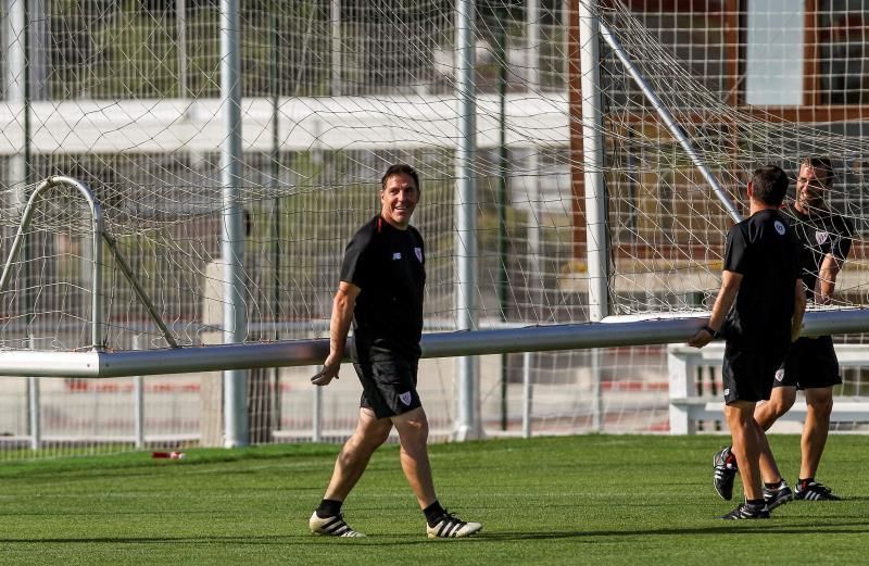 Mikel Rico entra en la convocatoria en lugar del lesionado Aduriz