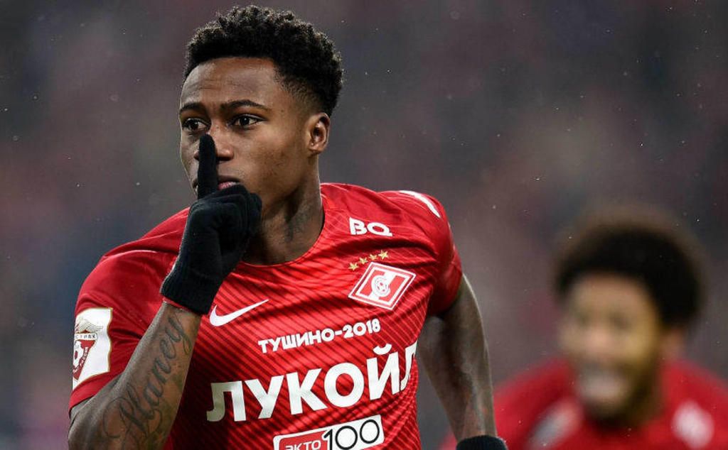 El Sevilla negocia por Promes