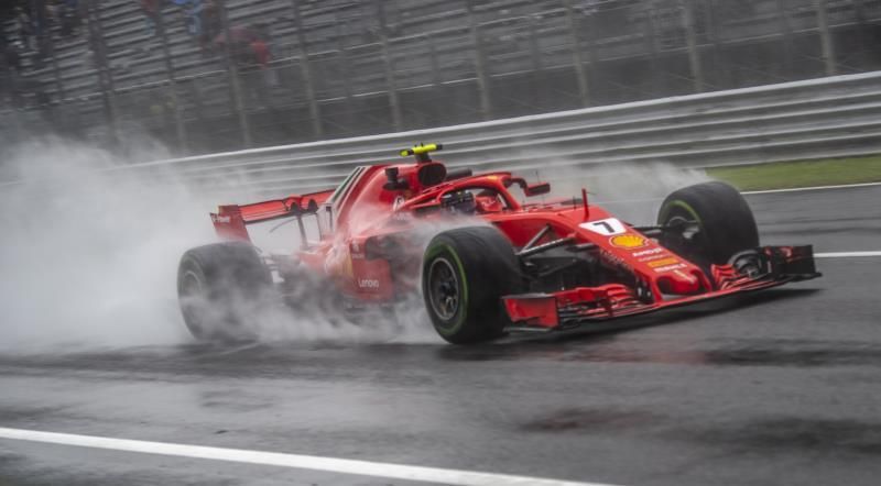 Vettel y Kimi apuntan a un 'doblete' de Ferrari en Monza