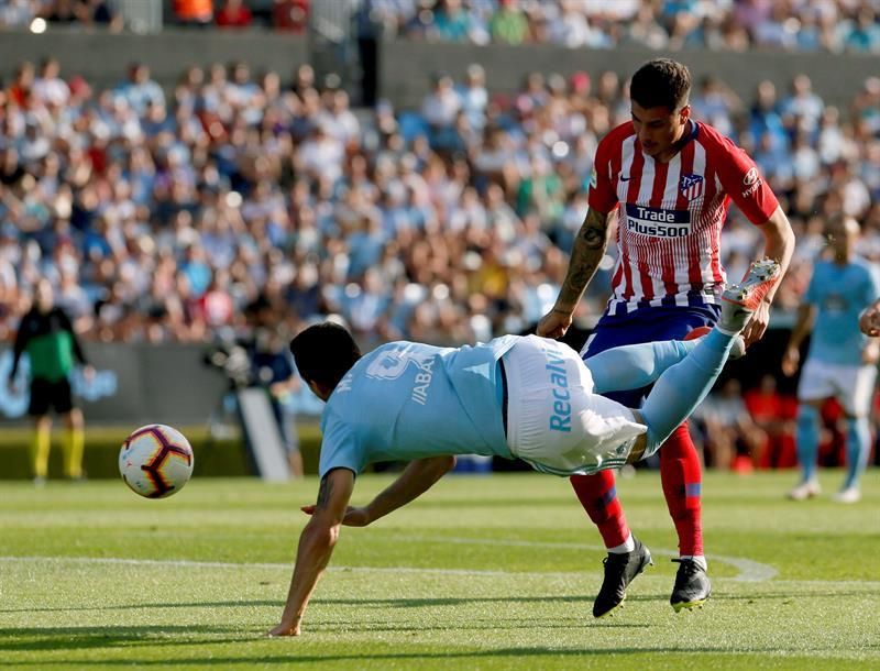 Maxi Gómez: "Muy contento por ganar, por la lucha y por el gol"