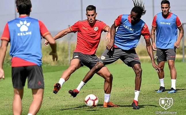 Alex Alegría, novedad en el entrenamiento del Rayo Vallecano