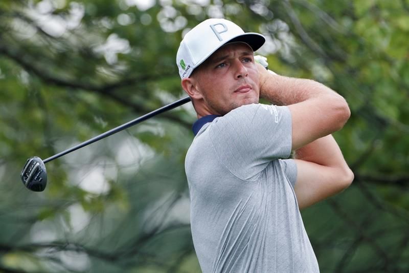 DeChambeau logra su segunda victoria en los playoffs de la FedEx Cup