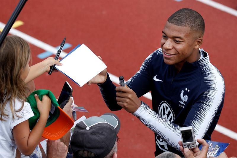 Mbappé, sancionado con tres partidos de Liga por su expulsión en Nimes