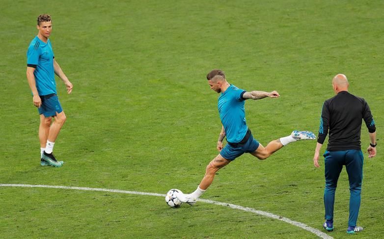 Zidane: "Ramos es un líder en el vestuario; Cristiano Ronaldo, en el campo"