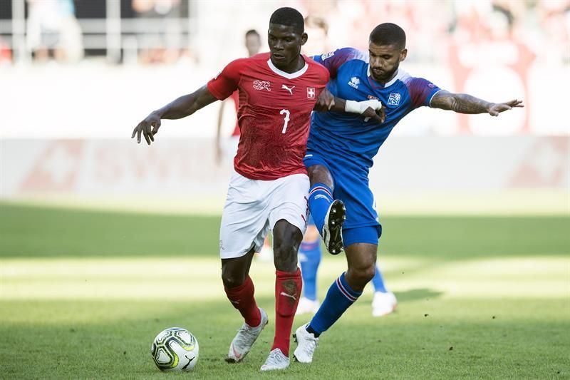 6-0: Suiza sonroja a Islandia