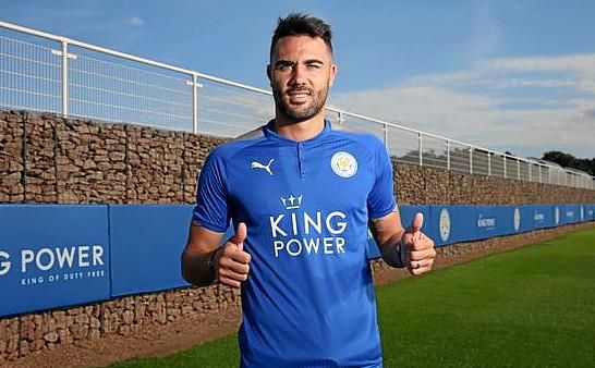 Iborra: "Siempre hay conversaciones con el Sevilla"