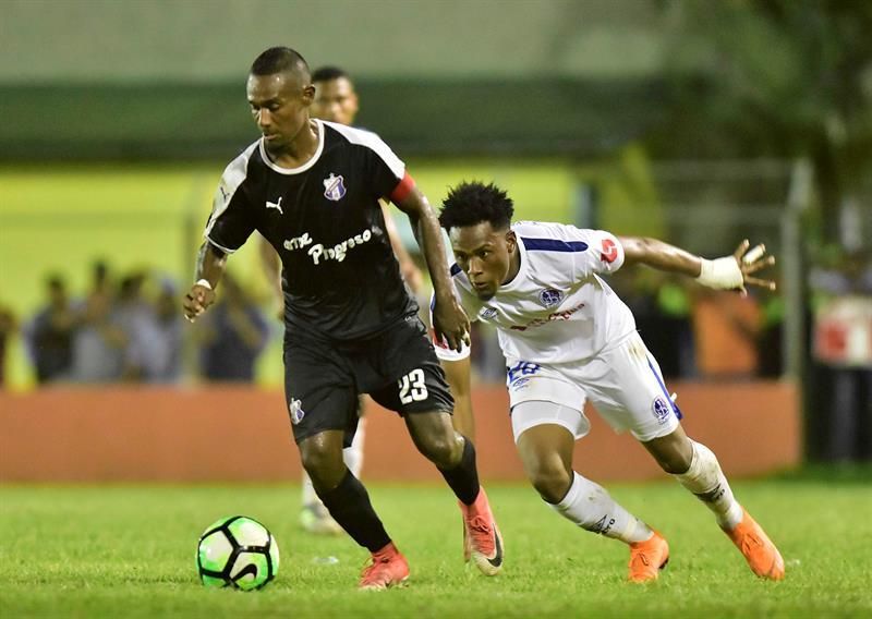 Olimpia sigue líder del fútbol hondureño, pese a empatar en la octava jornada