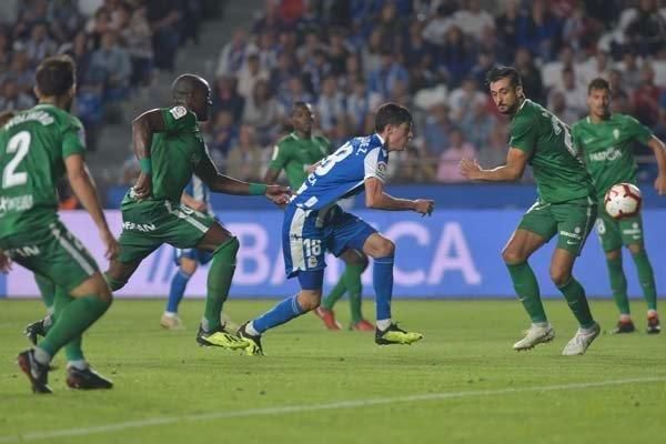 Carlos Fernández, tras su feliz debut: "Todavía estoy lejos de mi mejor nivel"