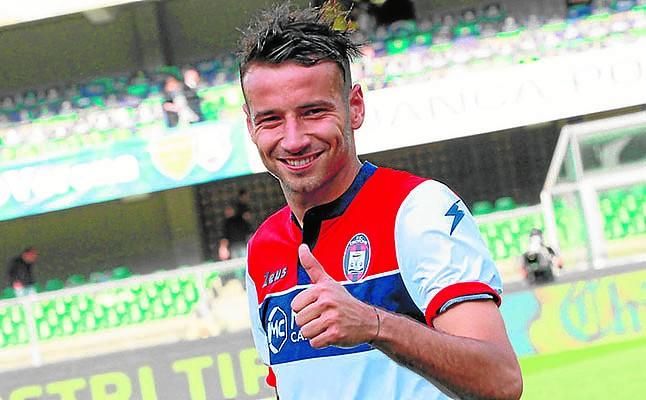 "Sevilla y Betis quisieron a Ferrari"