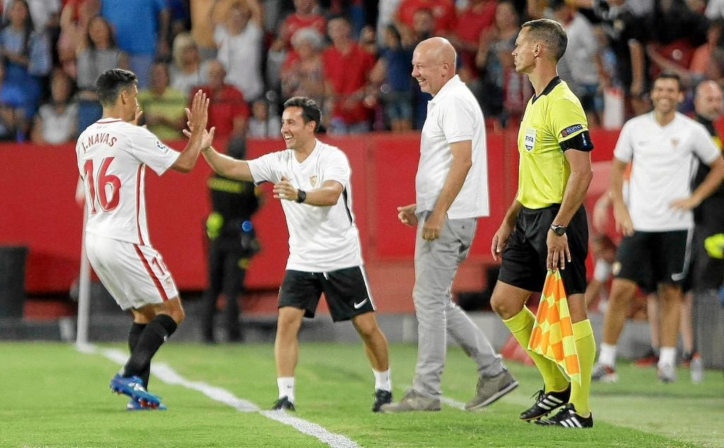 Jesús Navas: "Estoy disfrutando mucho de la posición de carrilero"