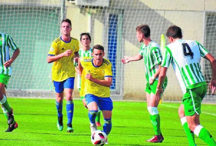 Cádiz B-Betis Deportivo (2-0): preso de su propio ideal futbolístico