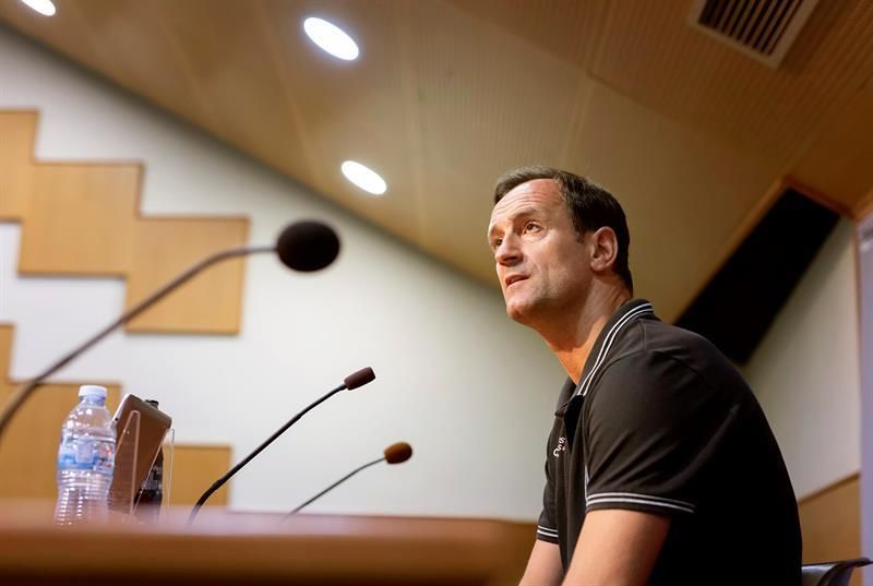 El Tenerife destituye a Joseba Etxeberria y a sus ayudantes