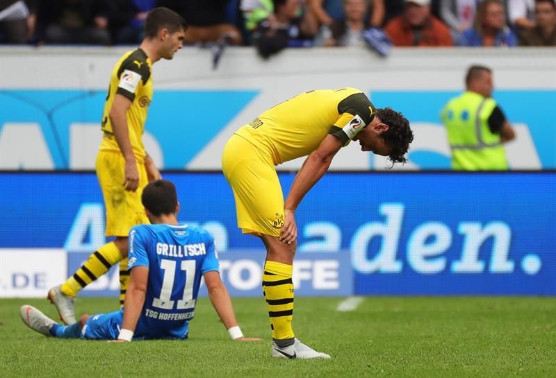 El Dortmund empata con 10 ante el Hoffenheim y el Hertha derrota al Gladbach