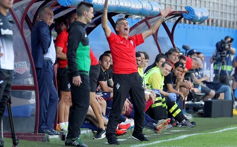 Mendilibar: "Debemos jugar lejos de nuestra portería"