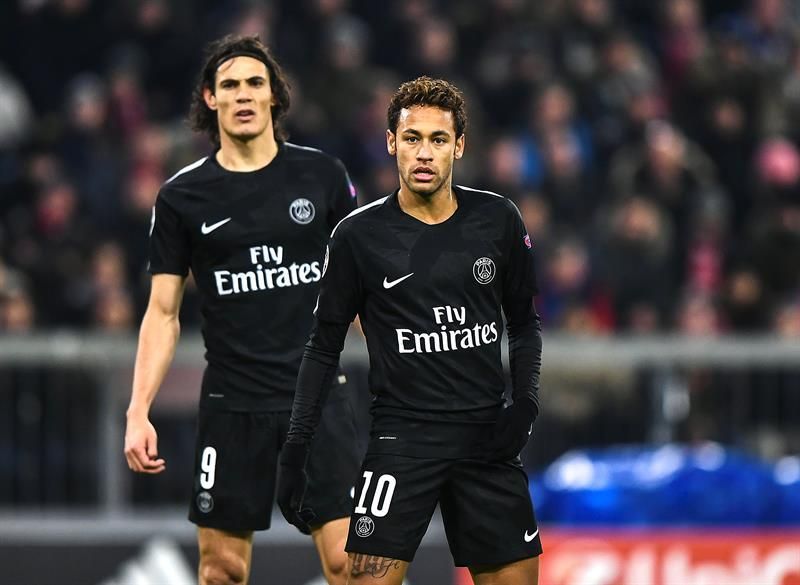 Neymar y Cavani dirigen al PSG hacia el terreno de los récords