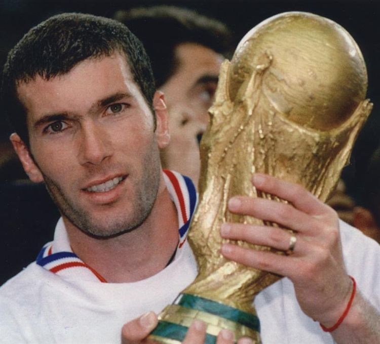 La camiseta de Zidane en la final del Mundial 98 se subasta el 13 de octubre