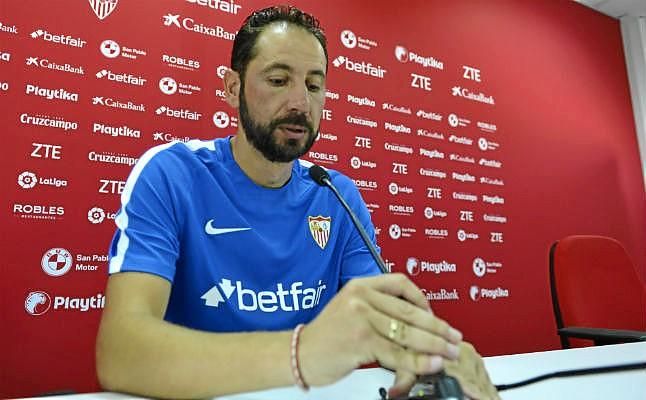 Machín repasa nombres propios: André Silva, Vaclik, Banega, Roque Mesa...