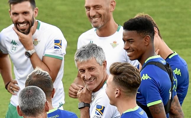 El Betis ultima la renovación de Francis