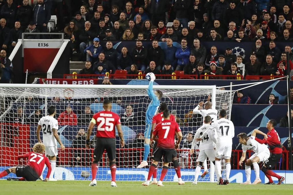 0-0: El Valencia arranca un empate en Old Trafford y mantiene sus opciones