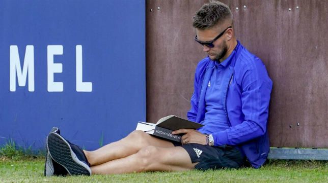 Un libro, el detonante de que Vaclik fichara por el Sevilla