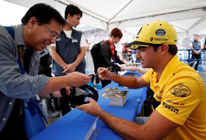 Carlos Sainz: "Japón es especial, sobre todo por los aficionados"