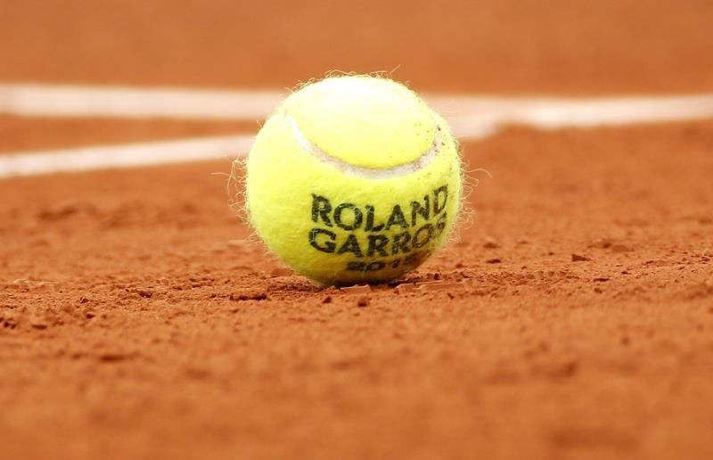 Cien años de la muerte de Roland Garros, el aviador más célebre del tenis