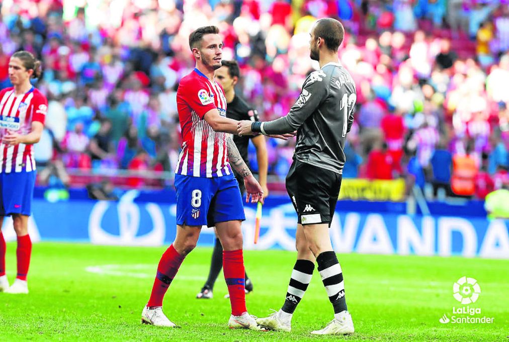 Pau López se va con España tras su enésimo paradón