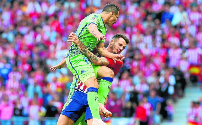 Guardado sufre una rotura en la musculatura isquiotibial