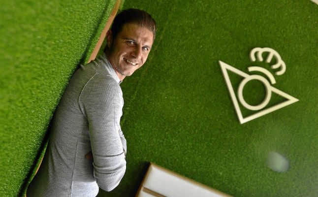 "A Joaquín le perdió su amor al Betis"