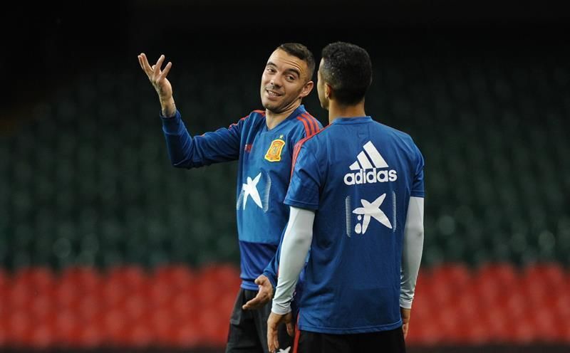 Jonny sale de inicio y Aspas arriba; Inglaterra con lo previsto