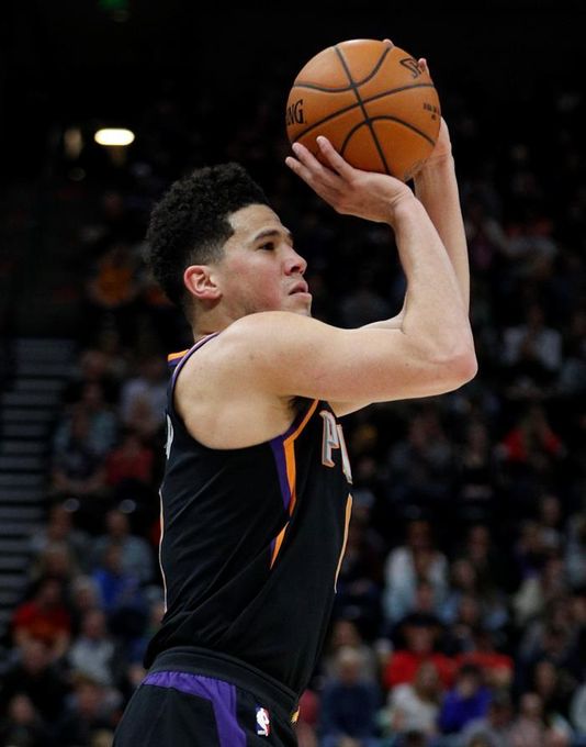 Deandre Ayton reivindica durante pretemporada condición de novato número uno