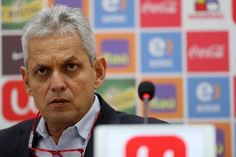 Reinaldo Rueda pide paciencia para transición en selección chilena