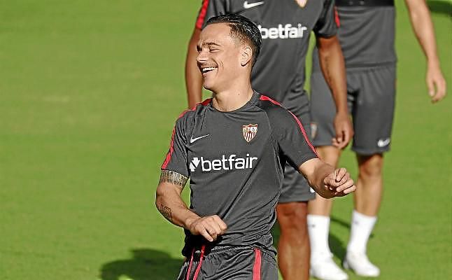 Roque Mesa, su vida en Sevilla, su "ilusión" esta temporada y el derbi