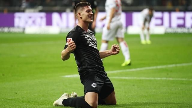 El serbio Jovic fulmina al Düsseldorf con un repóquer de goles
