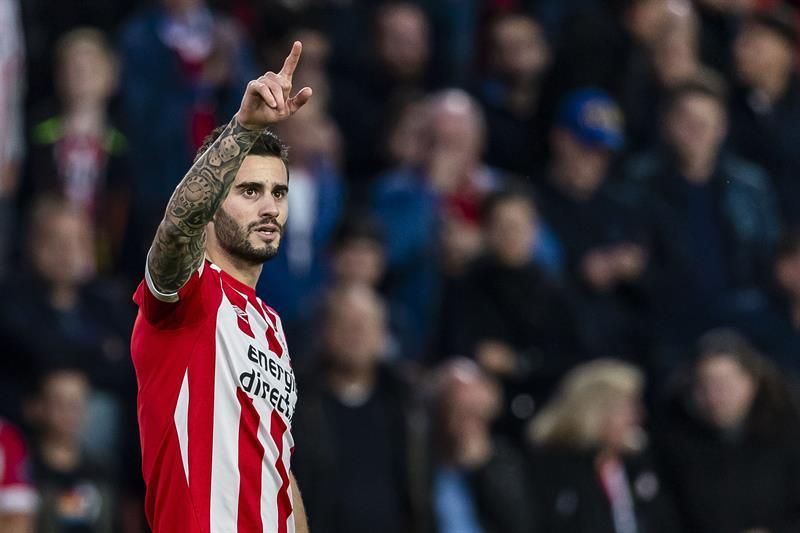 Gastón Pereiro y De Jong mantienen la racha del PSV