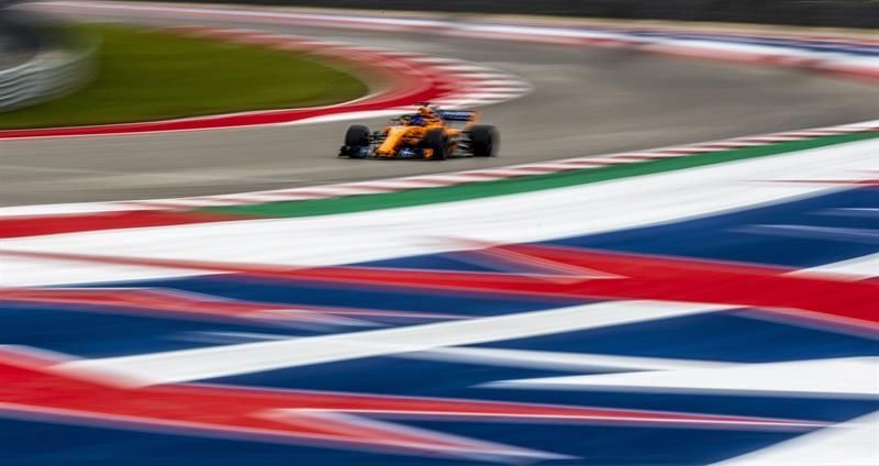 Fernando Alonso abandona el Gran Premio de Estados Unidos en la primera vuelta