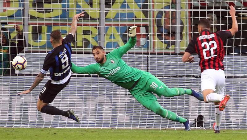 Icardi da al Inter el derbi de Milán en el minuto 92