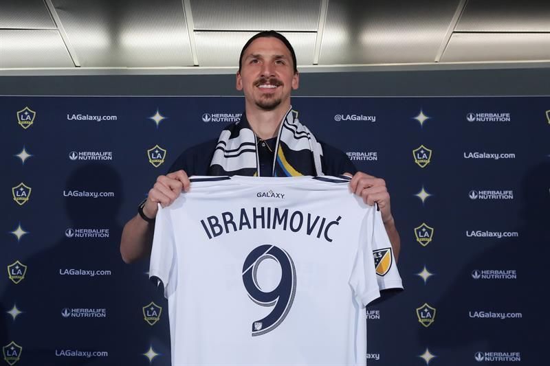 La camiseta de Ibrahimovic es la más vendida en la MLS y la de Vela la segunda
