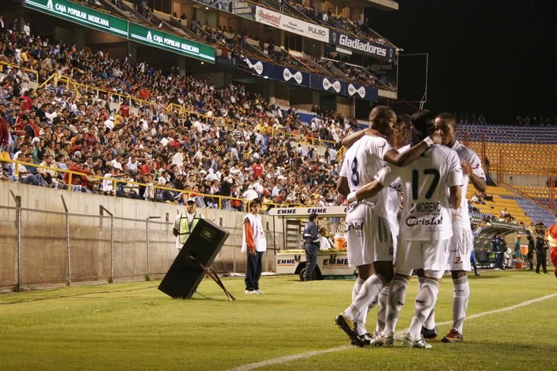 Caldas y Nacional juegan una final inédita de la Copa Colombia, que da un cupo a la Libertadores